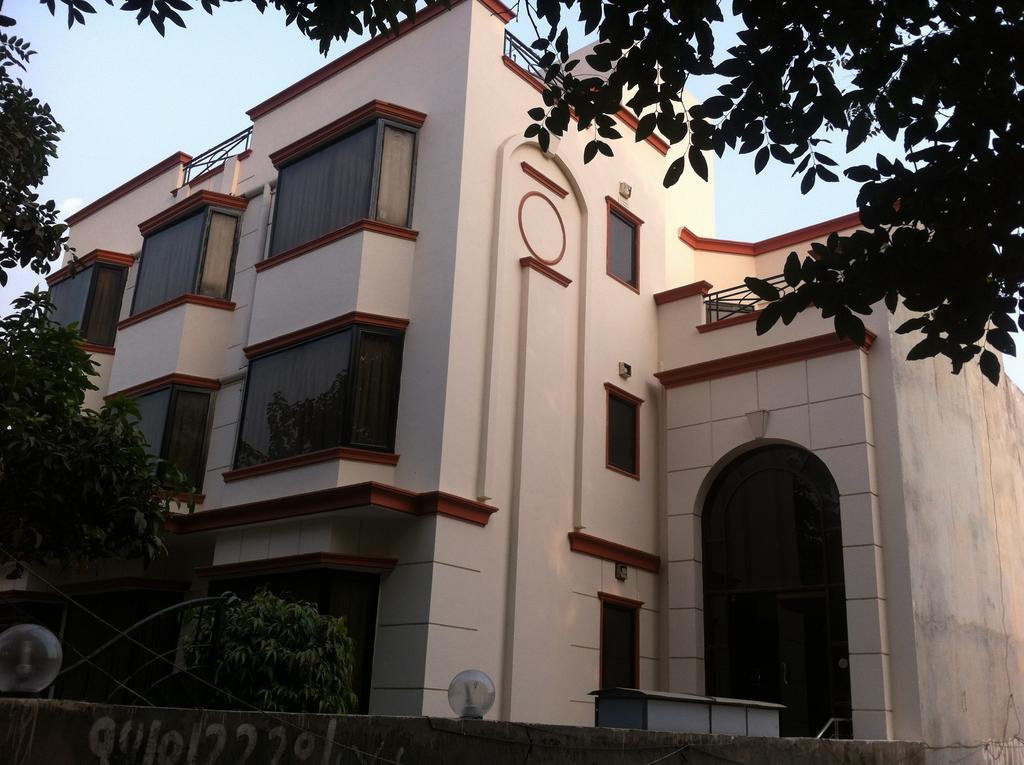 Hotel Smart Inn 2 New Delhi Exterior photo