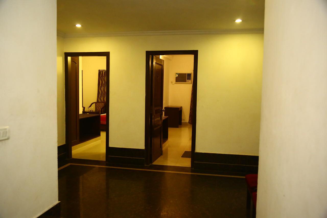 Hotel Smart Inn 2 New Delhi Exterior photo