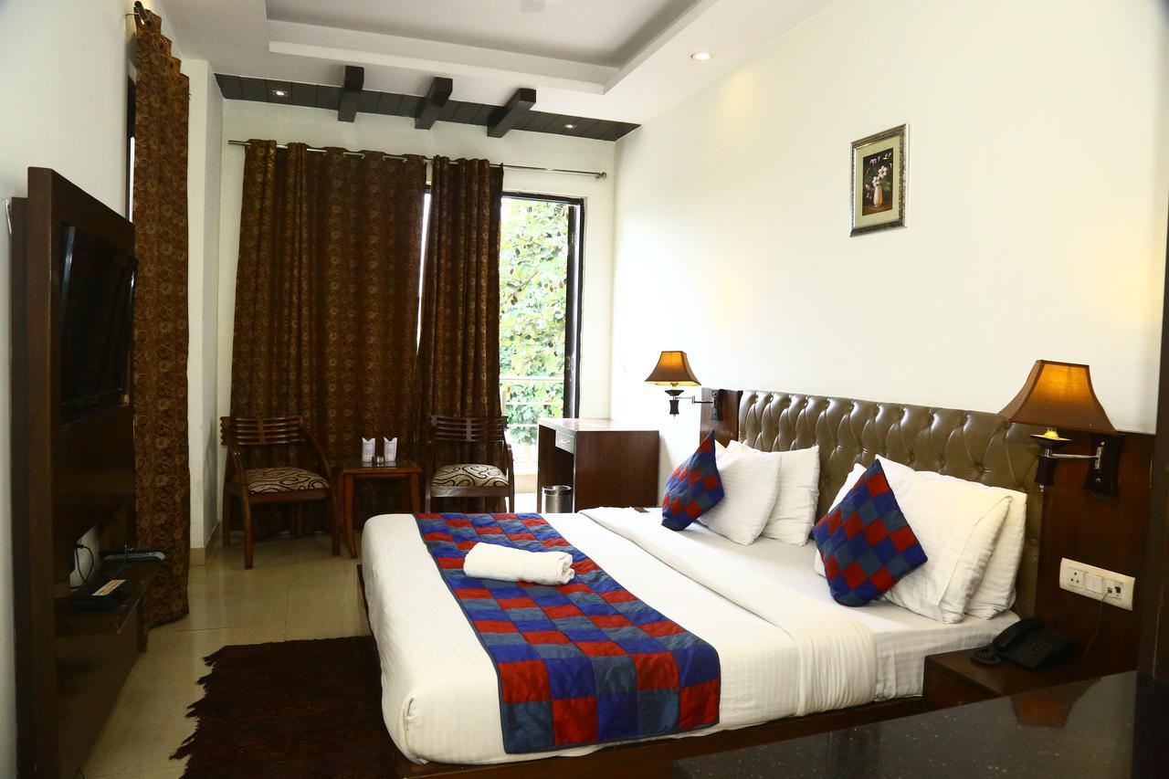 Hotel Smart Inn 2 New Delhi Exterior photo