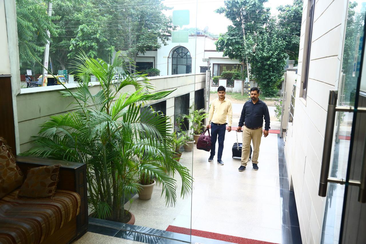 Hotel Smart Inn 2 New Delhi Exterior photo